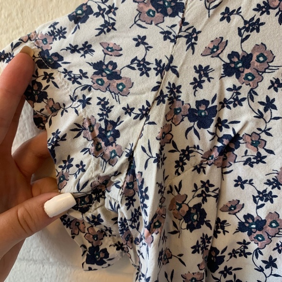 Floral Button-Down T-Shirt - Picture 4 of 5